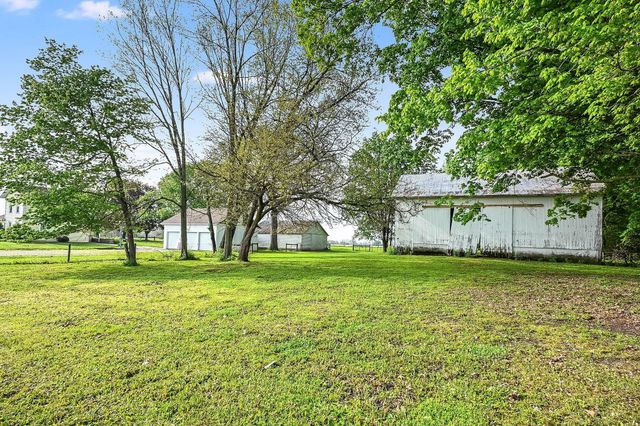 22835 US Highway 12, Edwardsburg, MI 49112