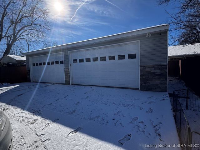 1717 Klerner Lane, New Albany, IN 47150