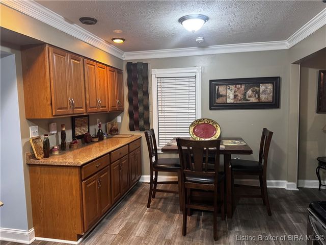 1717 Klerner Lane, New Albany, IN 47150