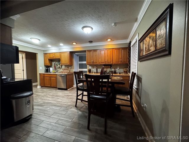 1717 Klerner Lane, New Albany, IN 47150