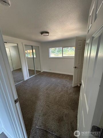 21 E North Lake Drive, Shelton, WA 98584