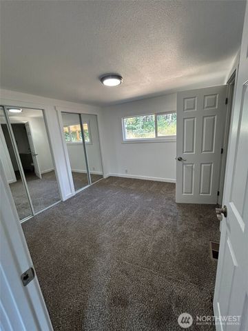 21 E North Lake Drive, Shelton, WA 98584