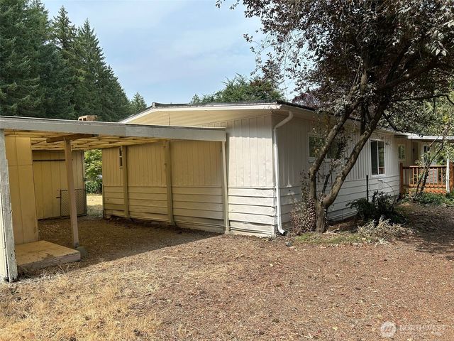 21 E North Lake Drive, Shelton, WA 98584
