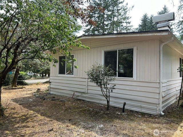 21 E North Lake Drive, Shelton, WA 98584