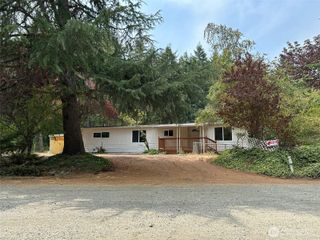 21 E North Lake Drive, Shelton, WA 98584