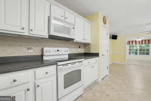 676 Majesty Crossing, Winder, GA 30680