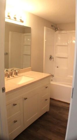 21841 Main Street, Reeds Spring, MO 65737