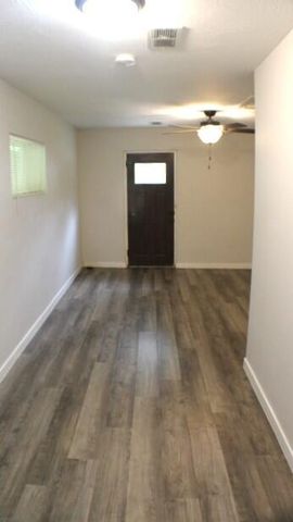 21841 Main Street, Reeds Spring, MO 65737