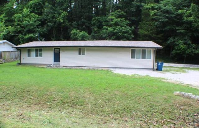 21841 Main Street, Reeds Spring, MO 65737
