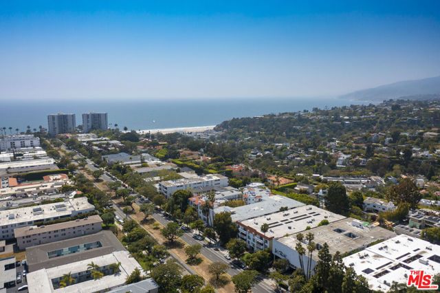 537 San Vicente Boulevard, Santa Monica, CA 90402