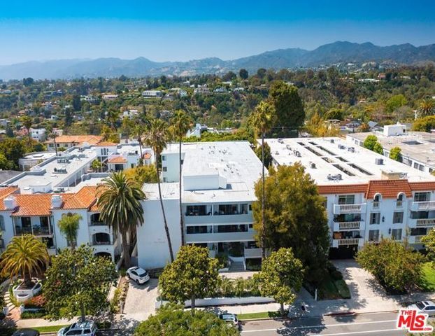 537 San Vicente Boulevard, Santa Monica, CA 90402