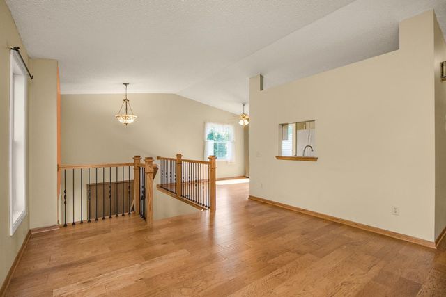 16211 Flagstaff Court S, Lakeville, MN 55068