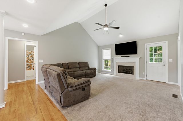 10204 Nissi Way, Soddy Daisy, TN 37379