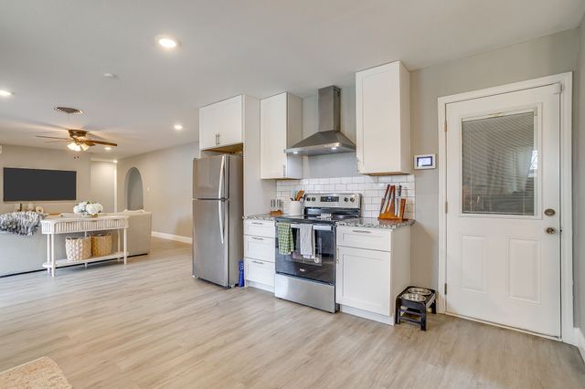 3512 Winifred Drive, Fort Worth, TX 76133