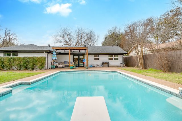 3512 Winifred Drive, Fort Worth, TX 76133