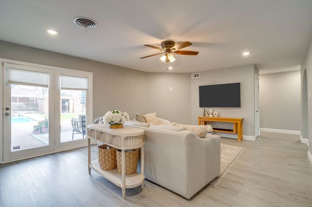 3512 Winifred Drive, Fort Worth, TX 76133