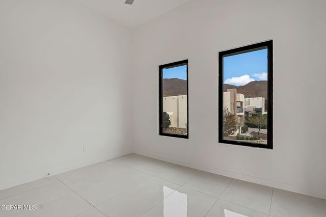 1281 DESERT NIGHT Street, El Paso, TX 79912