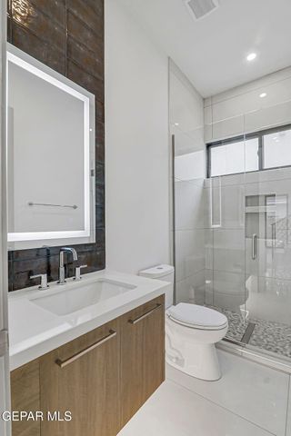 1281 DESERT NIGHT Street, El Paso, TX 79912