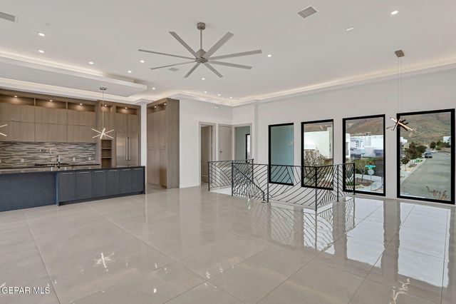 1281 DESERT NIGHT Street, El Paso, TX 79912