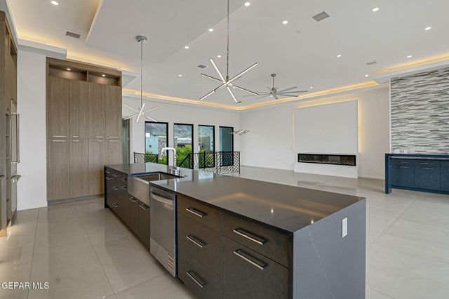 1281 DESERT NIGHT Street, El Paso, TX 79912