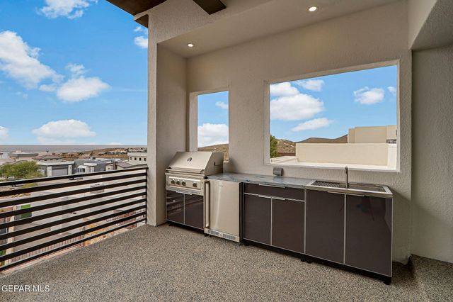 1281 DESERT NIGHT Street, El Paso, TX 79912