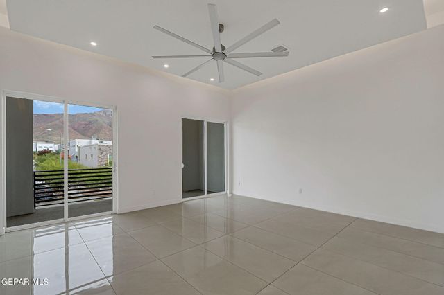 1281 DESERT NIGHT Street, El Paso, TX 79912