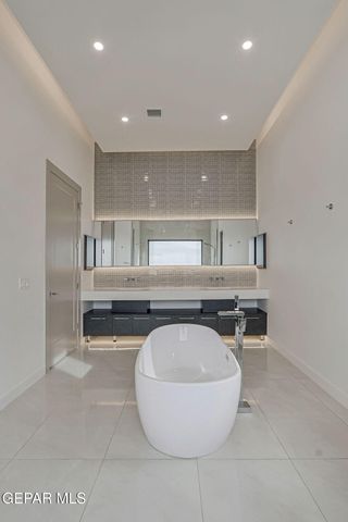 1281 DESERT NIGHT Street, El Paso, TX 79912