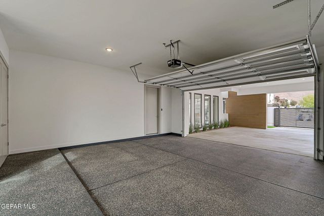 1281 DESERT NIGHT Street, El Paso, TX 79912