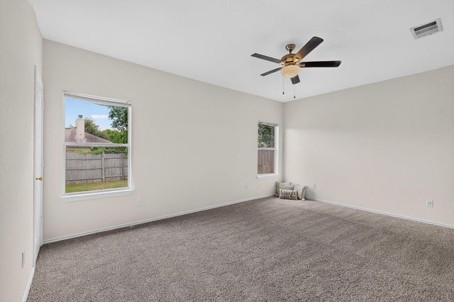 11607 Lapoynor ST, Manor, TX 78653