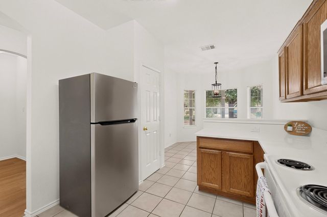 11607 Lapoynor ST, Manor, TX 78653