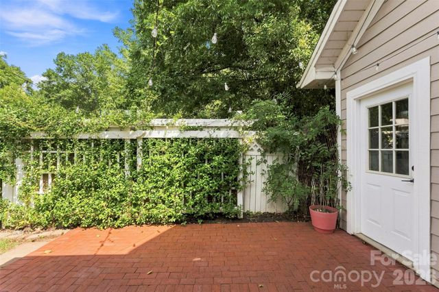 14100 Garden District Row, Huntersville, NC 28078
