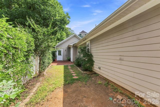 14100 Garden District Row, Huntersville, NC 28078