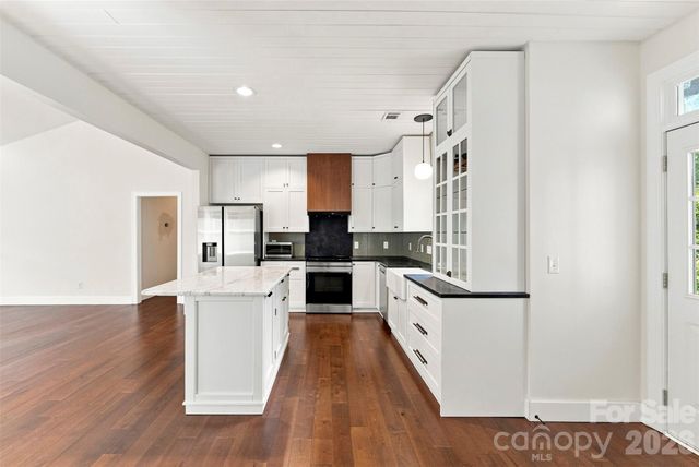 14100 Garden District Row, Huntersville, NC 28078