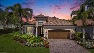 9457 Rialto DR, Naples, FL 34113