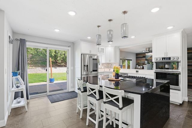 9565 Yukon Avenue S, Bloomington, MN 55438