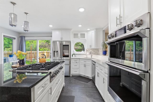 9565 Yukon Avenue S, Bloomington, MN 55438