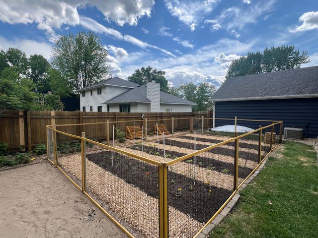 9565 Yukon Avenue S, Bloomington, MN 55438