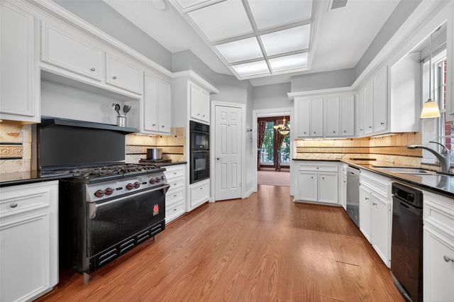 4131 Crow Valley, Missouri City, TX 77459