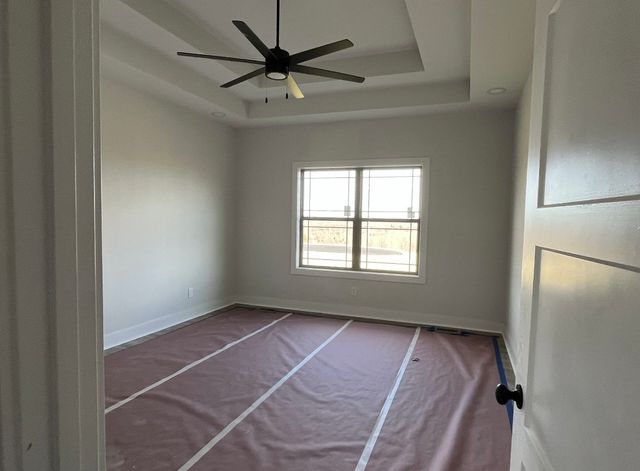 1015 Linder Ridge Rd, Woodlawn, TN 37191