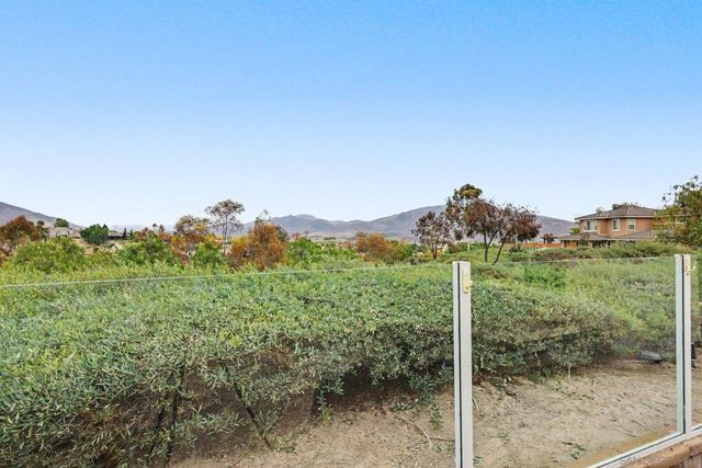 749 Crooked Path Pl, Chula Vista, CA 91914