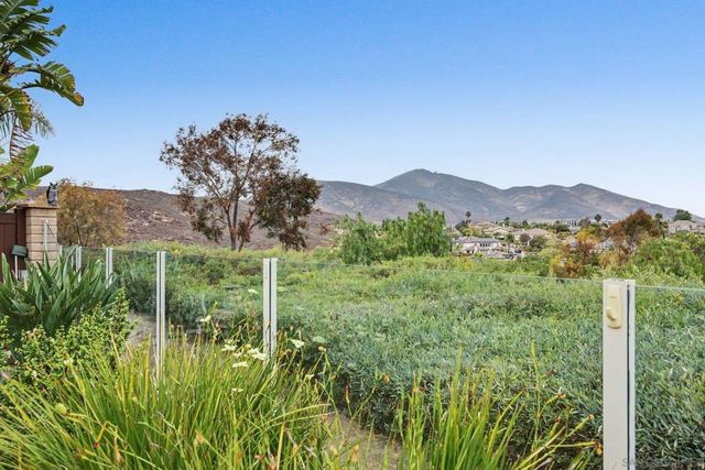 749 Crooked Path Pl, Chula Vista, CA 91914