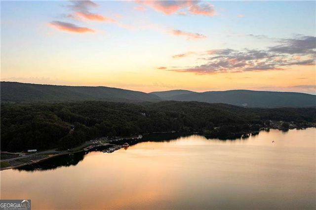 176 Cherokee Drive S, Waleska, GA 30183