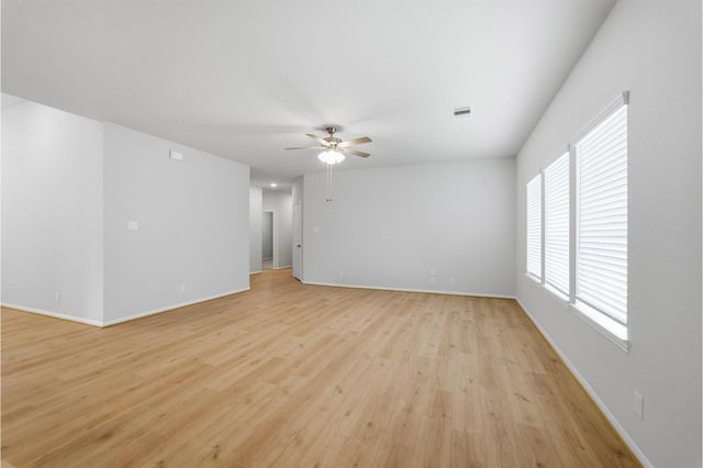 768 Red Mulberry Street, La Marque, TX 77568