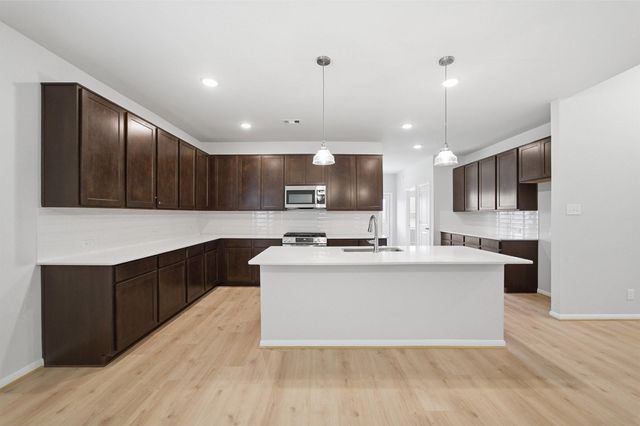 768 Red Mulberry Street, La Marque, TX 77568