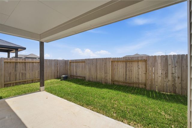 768 Red Mulberry Street, La Marque, TX 77568