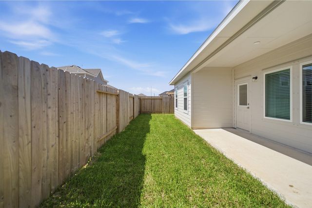 768 Red Mulberry Street, La Marque, TX 77568