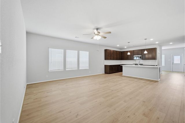 768 Red Mulberry Street, La Marque, TX 77568