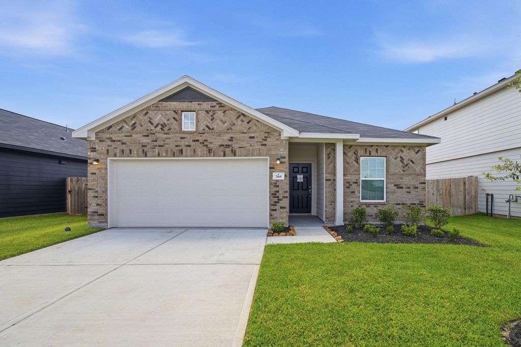 768 Red Mulberry Street, La Marque, TX 77568