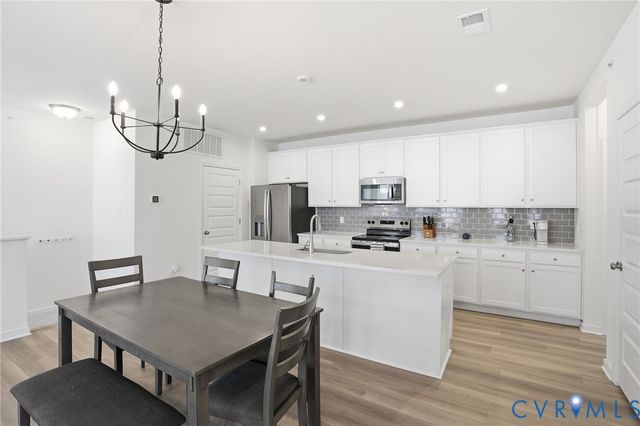 3813 Maze Runner Dr, Midlothian, VA 23112