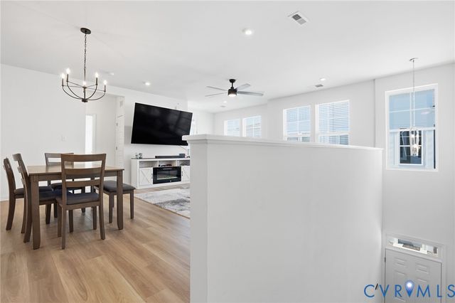 3813 Maze Runner Dr, Midlothian, VA 23112
